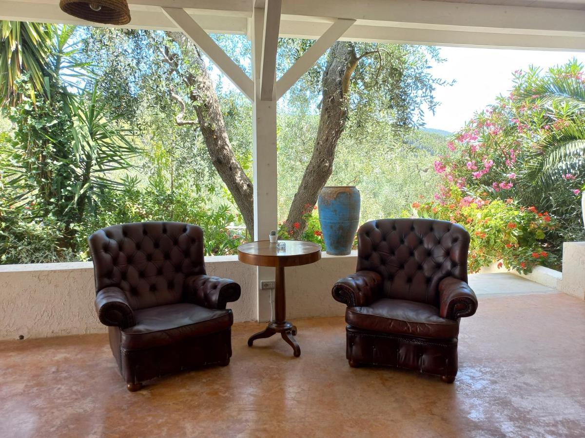 Hmo Glamping & Suites In Vignanotica マッティナータ エクステリア 写真